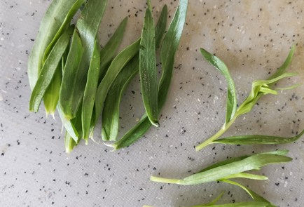 Фото шага рецепта Десертная брускетта с клубникой 173717 шаг 4  