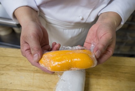 Фото шага рецепта Димсамы с картошкой и огурцами 138571 шаг 8  