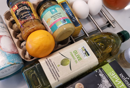 Фото шага рецепта Домашний майонез из двух видов яиц 152009 шаг 1  