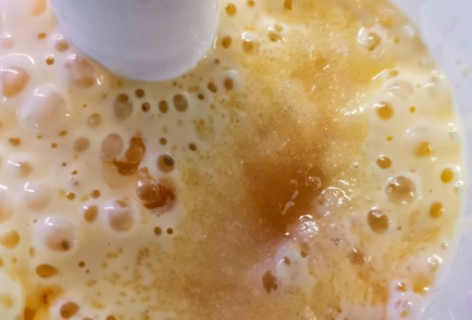 Фото шага рецепта Домашний майонез с лаймовым соком 152231 шаг 5  