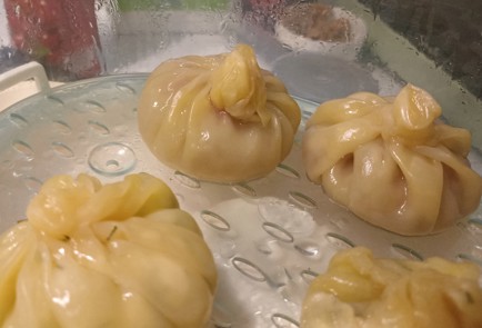 Фото шага рецепта Домашние хинкали из готового теста в пароварке 191132 шаг 13