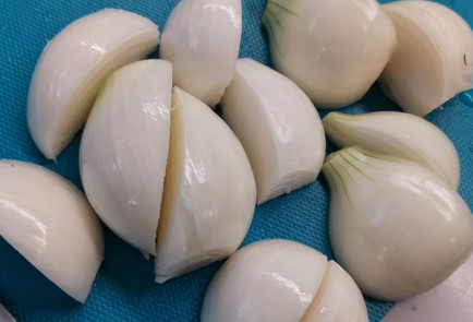 Фото шага рецепта Домашние колбаски со сливками и чесноком 152589 шаг 6