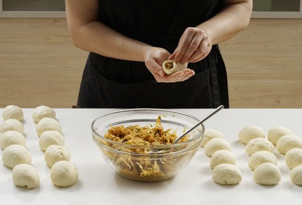 Фото шага рецепта Домашние пирожки с капустой 152954 шаг 9  