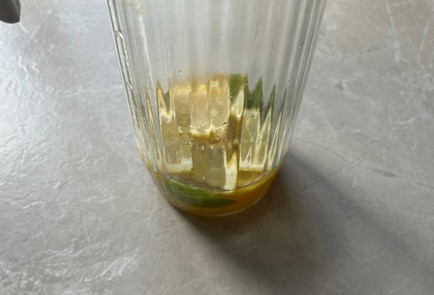 Фото шага рецепта Домашний чай с лимоном и мятой 189807 шаг 8  