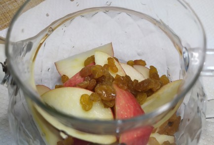 Фото шага рецепта Домашний чай с яблоком и корицей 190518 шаг 3  