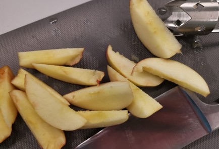 Фото шага рецепта Домашний глинтвейн 190712 шаг 1  