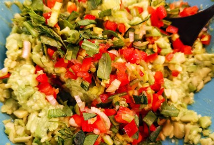 Фото шага рецепта Домашний гуакамоле 153093 шаг 7  