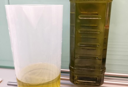 Фото шага рецепта Домашний майонез пофранцузски 173425 шаг 1  