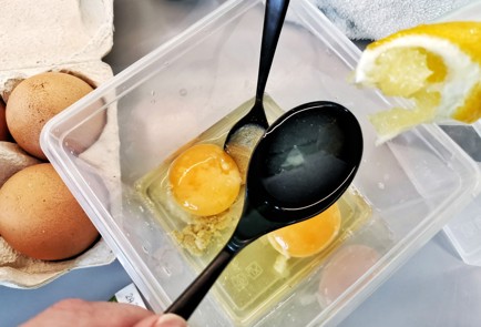 Фото шага рецепта Домашний майонез с куркумой 140021 шаг 3  