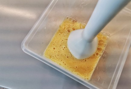 Фото шага рецепта Домашний майонез с куркумой 140021 шаг 5  