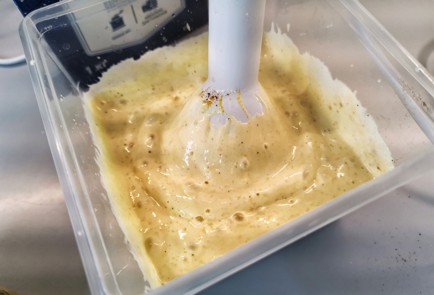 Фото шага рецепта Домашний майонез с куркумой 140021 шаг 9  