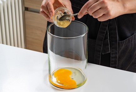 Фото шага рецепта Домашний майонез 187618 шаг 4