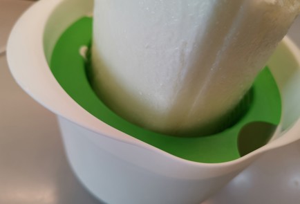 Фото шага рецепта Домашний мягкий сыр 189887 шаг 2  