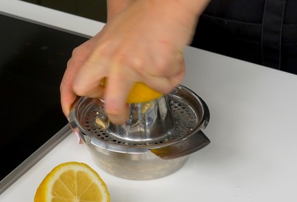 Фото шага рецепта Домашний сыр 151262 шаг 2  