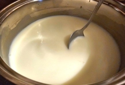 Фото шага рецепта Домашний торт Наполеон на заварном креме 175461 шаг 9  