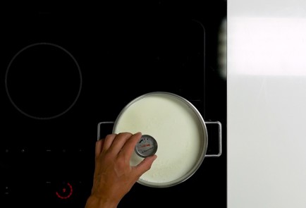 Фото шага рецепта Домашний творог 151192 шаг 1  