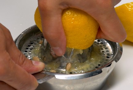 Фото шага рецепта Домашний творог 151192 шаг 2  