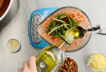 Фото шага рецепта Домашняя паста бузиате с песто алла трапанезе 42458 шаг 1  