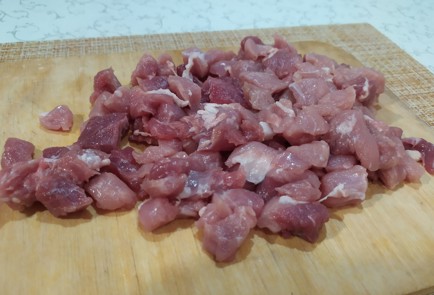 Фото шага рецепта Домашняя колбаса из свинины 188948 шаг 1  