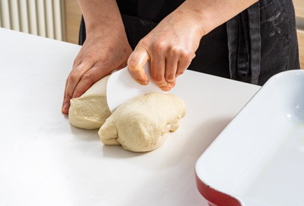 Фото шага рецепта Домашняя пицца с брокколи и песто 175635 шаг 8  