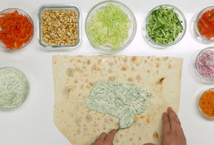 Фото шага рецепта Домашняя шаурма с курицей 41324 шаг 7  