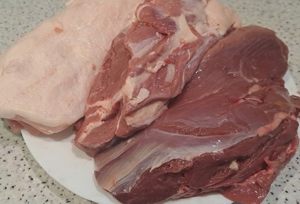 Фото шага рецепта Домашняя тушенка 190576 шаг 1  