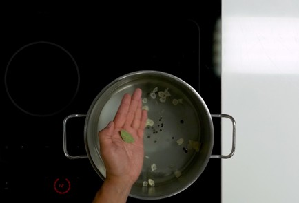 Фото шага рецепта Домашняя ветчина 151188 шаг 1  