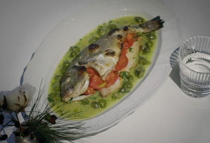 Фото шага рецепта Дорада в духовке с помидорами и каперсами 153081 шаг 11  