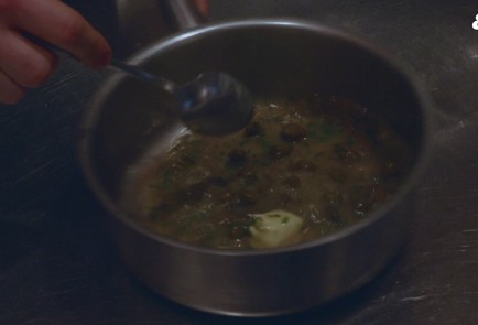 Фото шага рецепта Дорада в духовке с помидорами и каперсами 153081 шаг 9  