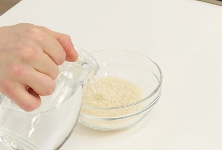 Фото шага рецепта Азербайджанский холодный суп довга 125308 шаг 1  