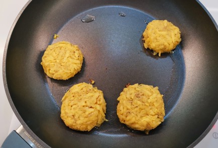 Фото шага рецепта Драники белорусские 188208 шаг 12