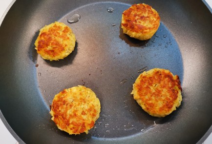 Фото шага рецепта Драники белорусские 188208 шаг 13