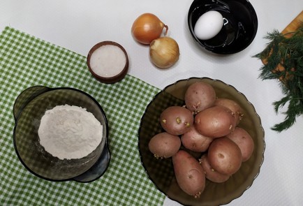 Фото шага рецепта Драники картофельные 187936 шаг 1  