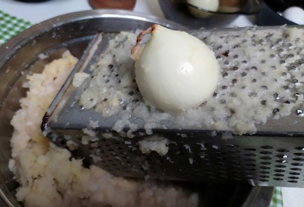 Фото шага рецепта Драники картофельные 187936 шаг 3  