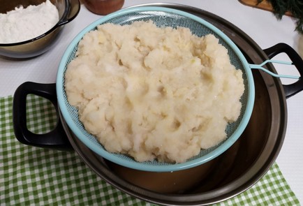 Фото шага рецепта Драники картофельные 187936 шаг 4  