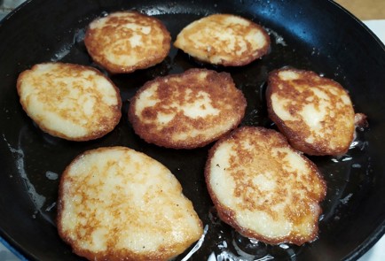 Фото шага рецепта Драники картофельные 187936 шаг 9  