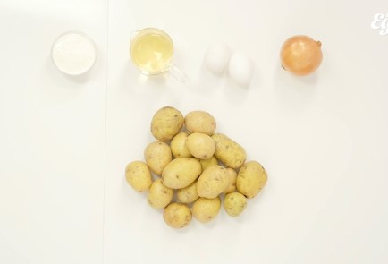 Фото шага рецепта Драники 91372 шаг 1  