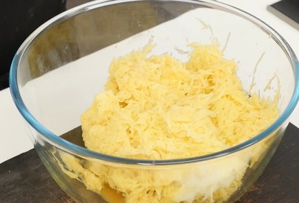 Фото шага рецепта Драники 91372 шаг 4  