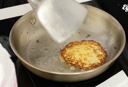 Фото шага рецепта Драники 91372 шаг 8  