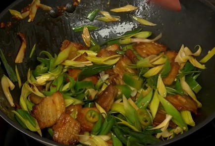 Фото шага рецепта Дважды приготовленная свинина 137365 шаг 10  