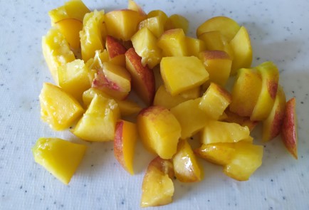 Фото шага рецепта Двухслойное желе с фруктами 189395 шаг 4  