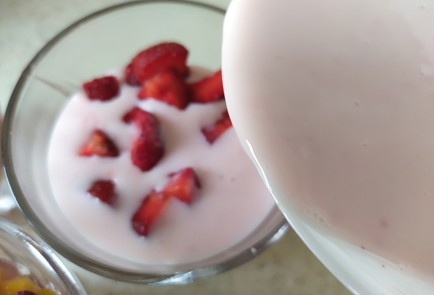 Фото шага рецепта Двухслойное желе с фруктами 189395 шаг 9  