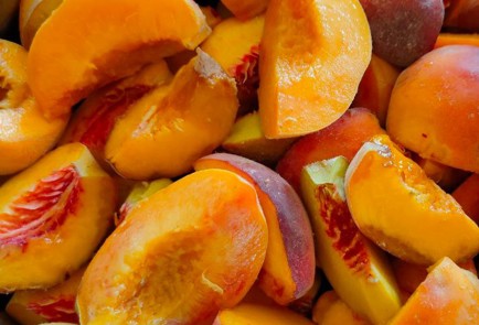 Фото шага рецепта Джем из персиков на зиму 190053 шаг 2  