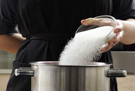 Фото шага рецепта Джем из винограда и черноплодной рябины 152738 шаг 7  