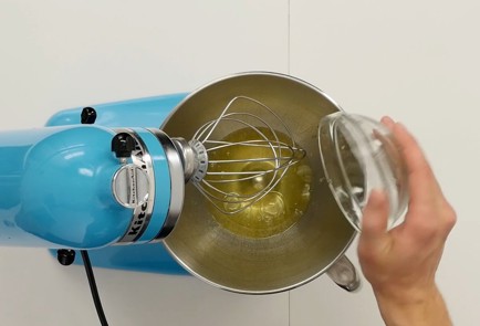 Фото шага рецепта Британский молочный напиток эггног 94175 шаг 8  