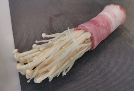 Фото шага рецепта Эноки 189827 шаг 3  