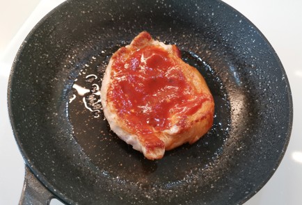 Фото шага рецепта Эскалоп из свинины 189930 шаг 4  