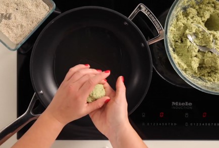 Фото шага рецепта Фалафель с кунжутом 40736 шаг 6  