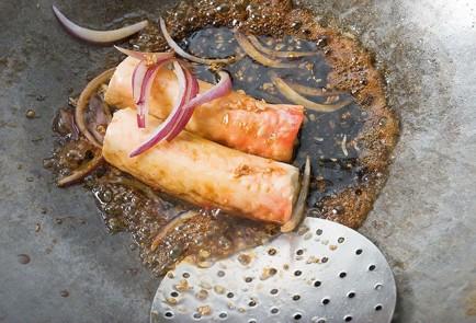 Фото шага рецепта Фаланги краба с устричным соусом в воке 21507 шаг 5  