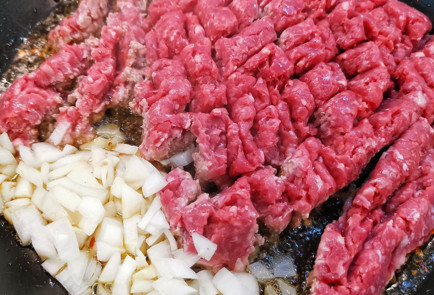 Фото шага рецепта Фарш из свинины и говядины с маскарпоне 151763 шаг 2  